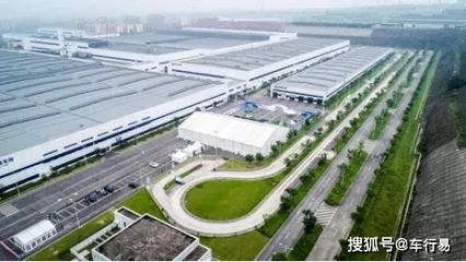 一周狂銷6000輛，揭秘重慶新能源汽車的“華為光環(huán)”與自主創(chuàng)新之路